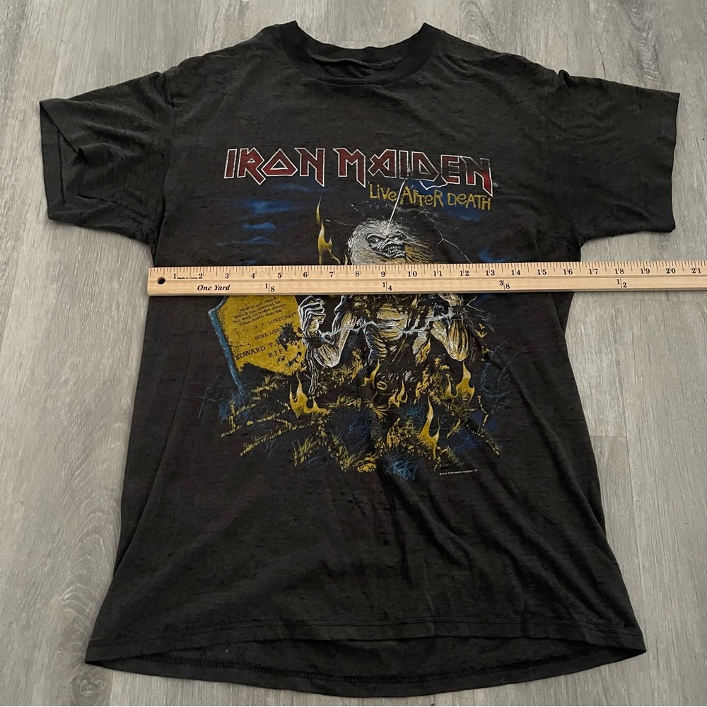 RARE Vintage 1985 Iron Maiden Live After Death Band Tour Shirt Distressed medium - Picture 6 of 9